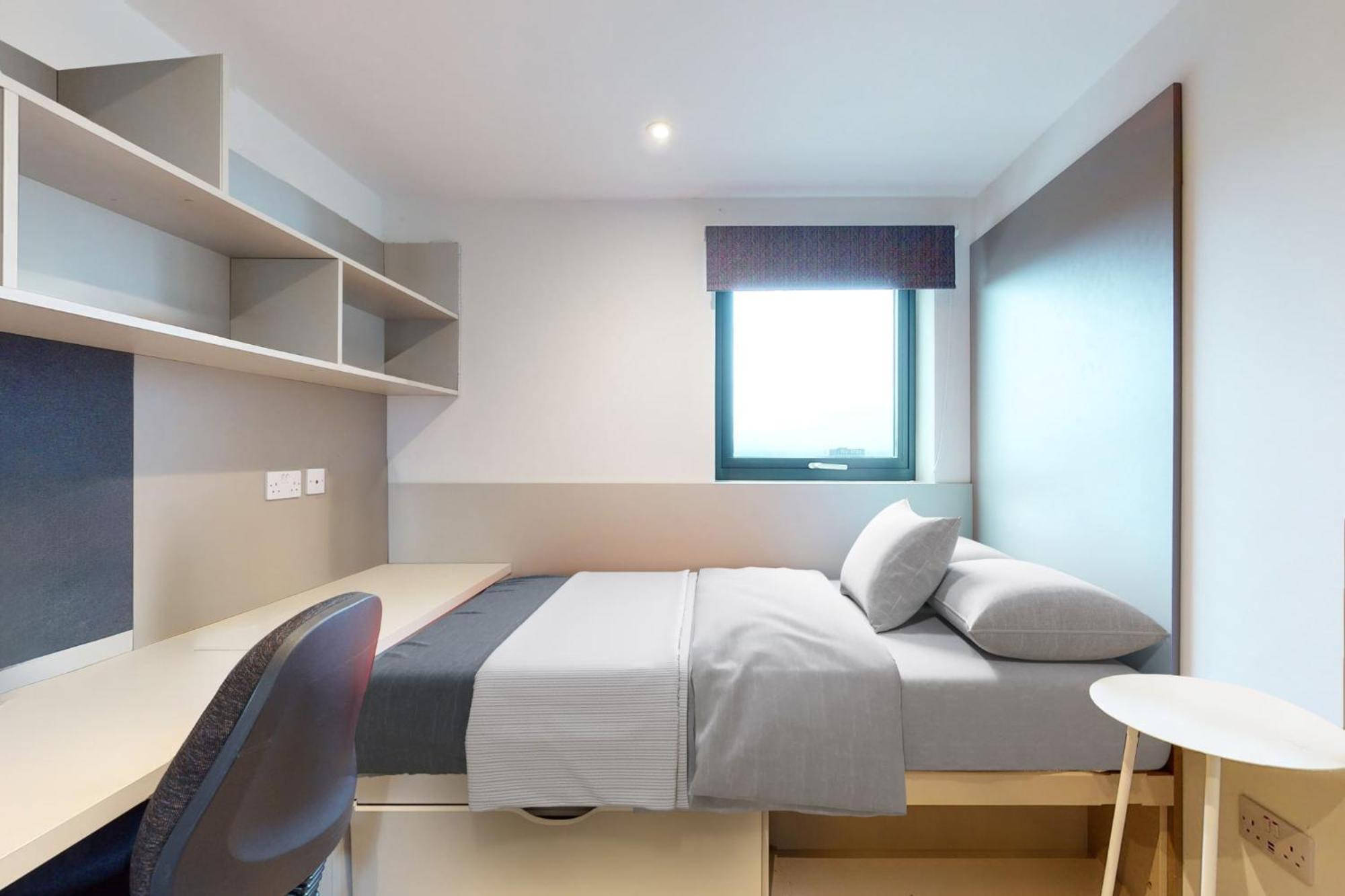 For Student Only Private Bedrooms With Shared Kitchen, Studios And 2 Bed Apartments At Canvas Manchester Exterior photo